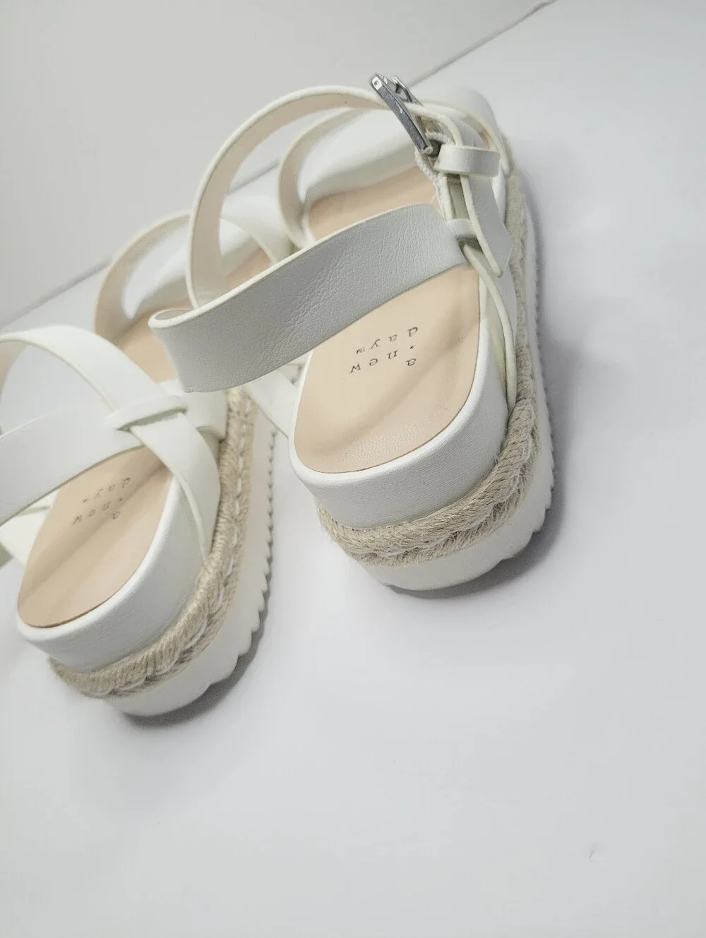 A New Day Rianne Strappy White Espadrille Sandals Women's 7.5 Platform Summer